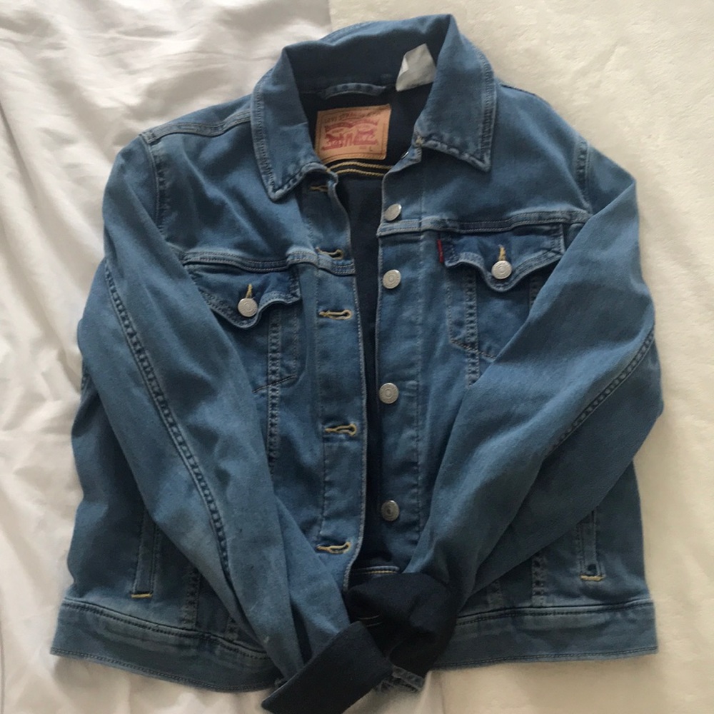 levi’s denim jean jacket